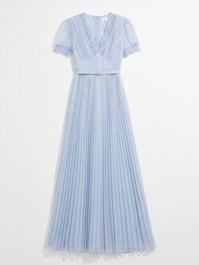 Self-Portrait Pleated Chiffon Lace Maxi Dress NWT never worn